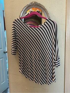 Green Envelope Black & White Diagonal Stripe Boatneck Top